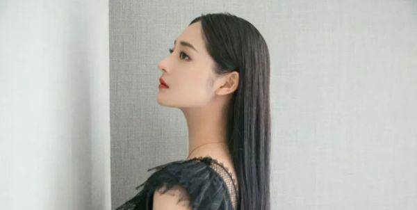 她为外国工作了八年,否认自己是中国人,现在居然还有脸回来淘金!