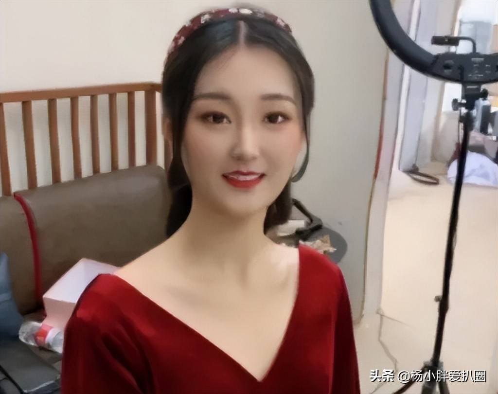 陈亚男 大衣哥儿媳(大衣哥的儿媳妇陈亚男近期绯闻不断,你认为当网红好吗?)