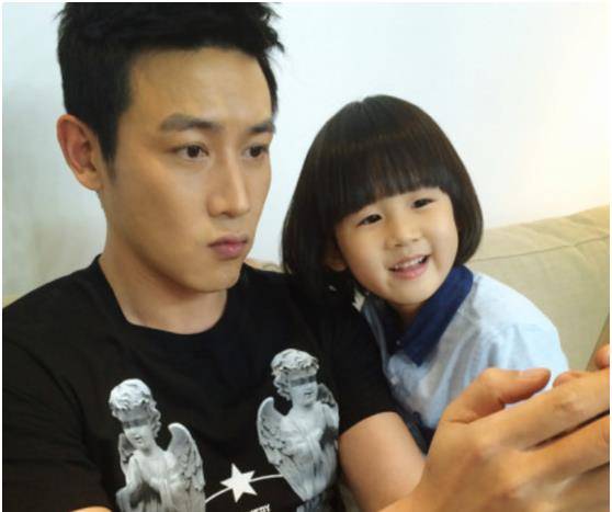 陆毅兄弟姐妹现状(陆毅胖成一个球)