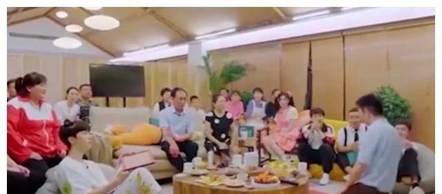 杨迪哪个综艺比较搞笑(杨迪综艺节目被说丑)