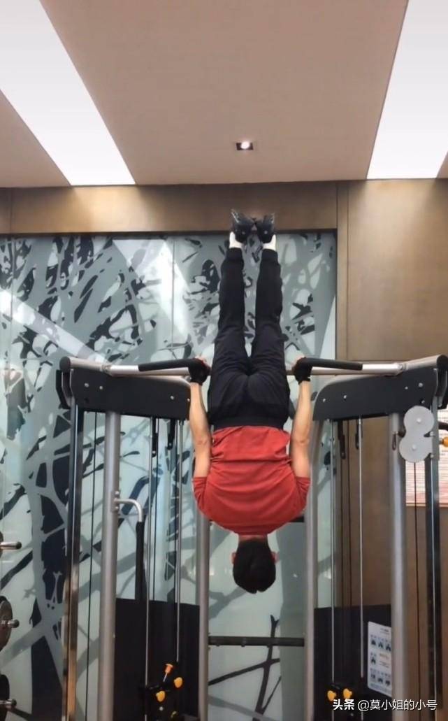 成熟大叔型明星(成熟大叔男明星)