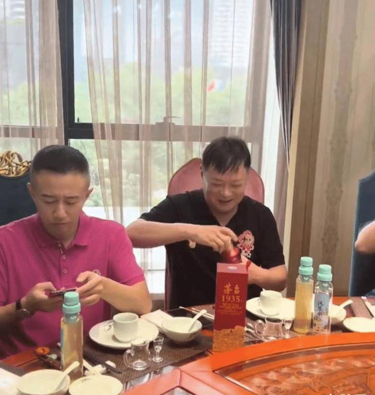 因流氓罪被判4年,“铁窗”王子迟志强是真流氓还是“坏人”?