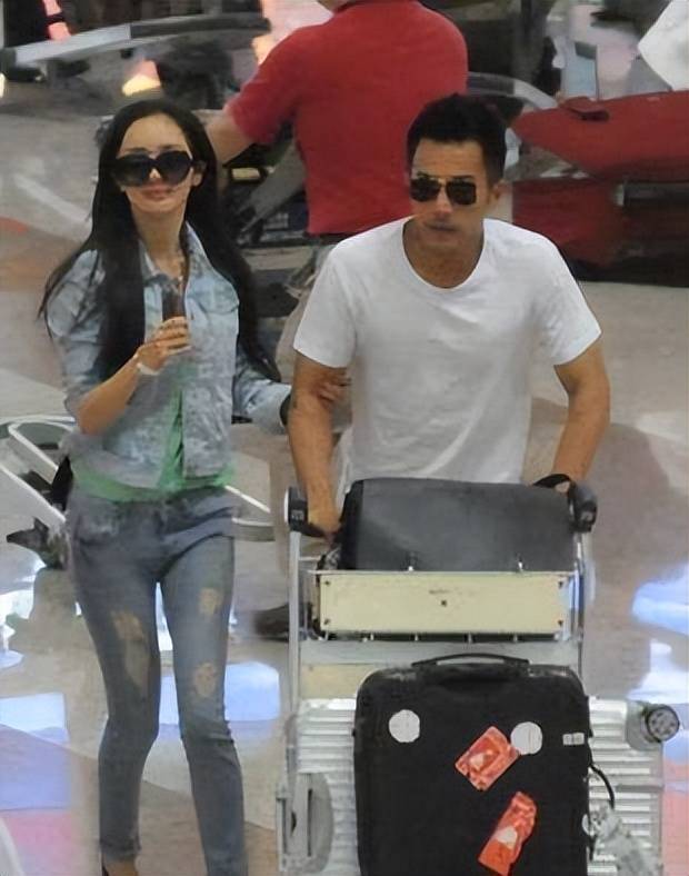 八年后,我撞见了他们过期的糖果。杨幂:满眼都是你为什么不珍惜?