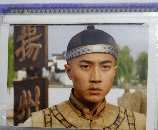 八年后，我撞见了他们过期的糖果。杨幂：满眼都是你为什么不珍惜？