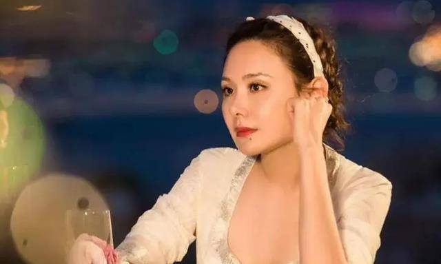 程莉莎如何追到郭晓冬(程莉莎怎么追的郭晓冬)