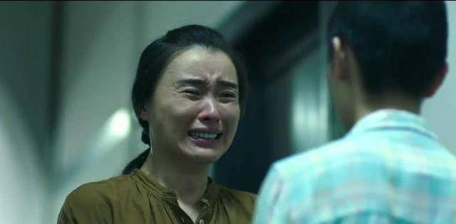 在剧中扮演第三者被骂得很惨，现实中被出卖？分手后一直没结婚！