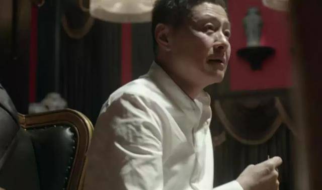 相声天才刘伟:从巅峰变成了“囚徒”,离开冯巩就不会红了。