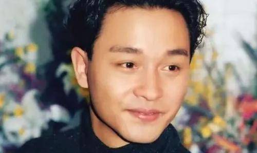 万人空巷送别巨星张国荣(张国荣从24楼跳下)