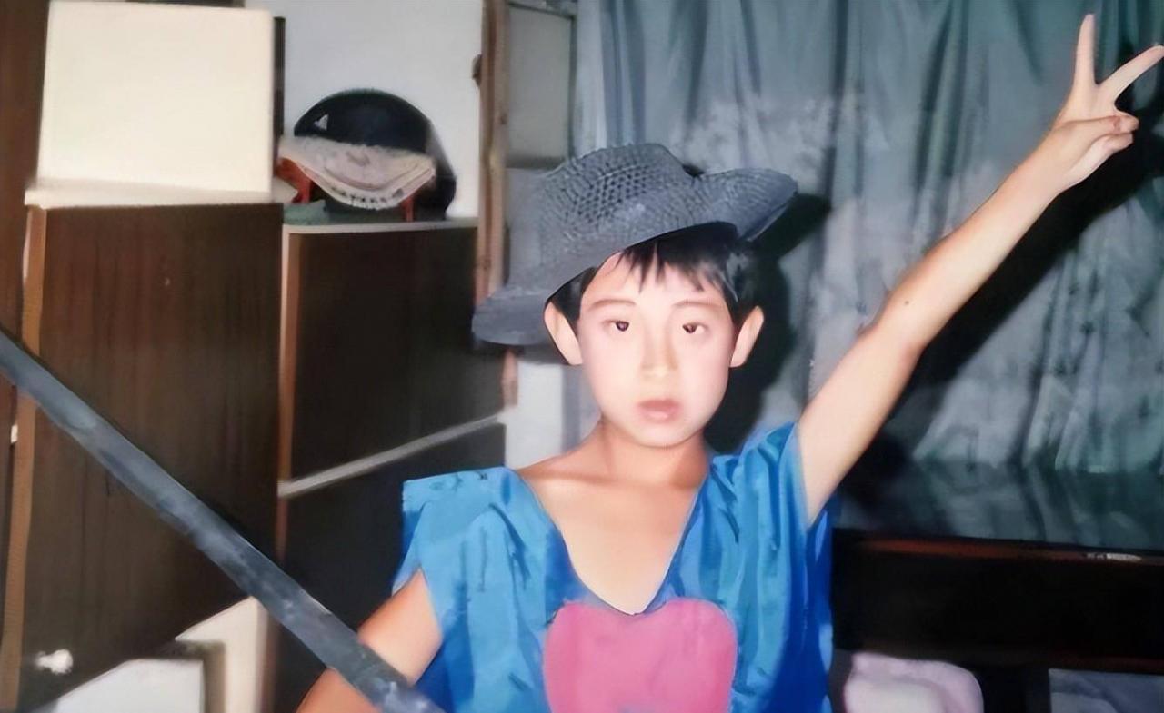 离开嘉陵九年，白打得很烂。他背后发生了什么？