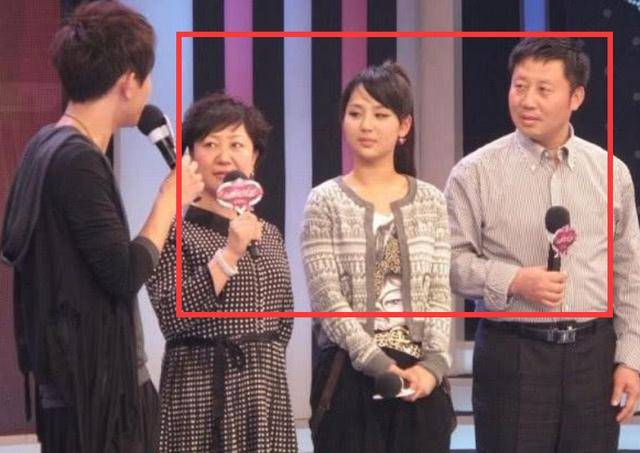 杨紫父母资料简介(杨紫的家庭成员)