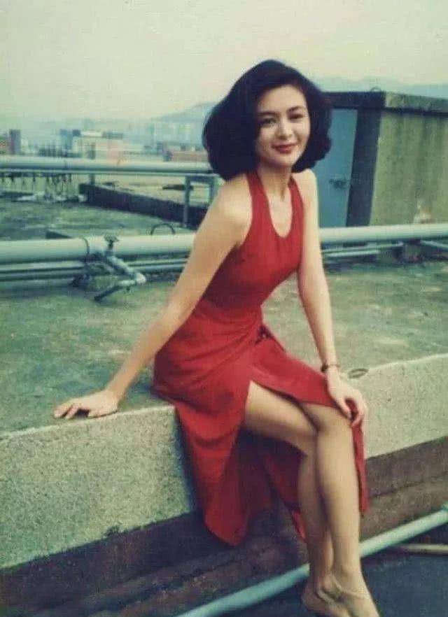 向华强为什么不嫁给美丽的关之琳?看看陈岚年轻时的照片。