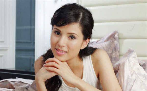 女星都嫁给了富商(被豪门抛弃的女星)