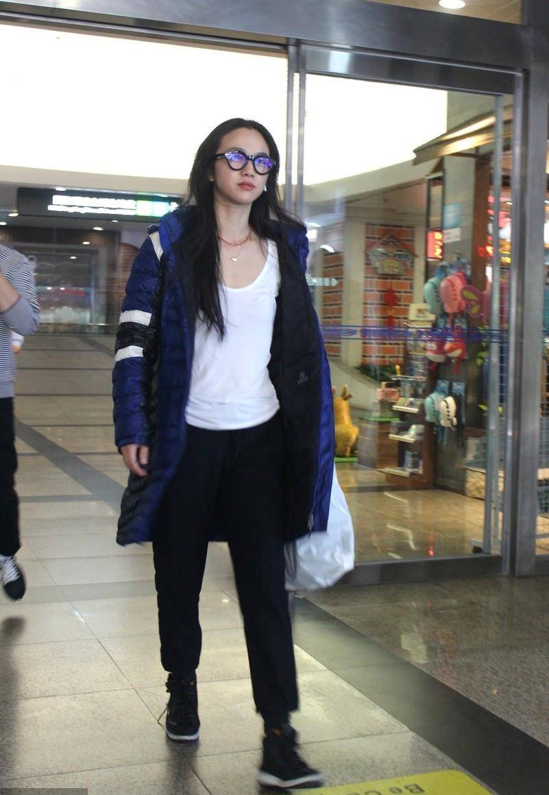 汤唯气质太好(汤唯戴口罩)