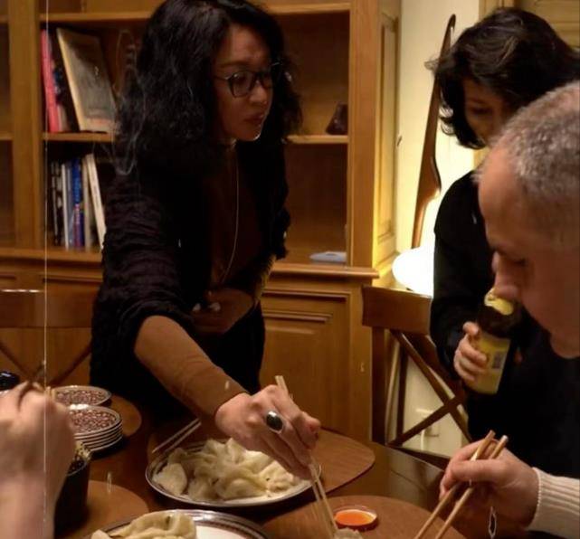 时隔四年，《金星秀》回归！54岁时，偶然遇见维纳斯帕里斯，与丈夫相依为命。