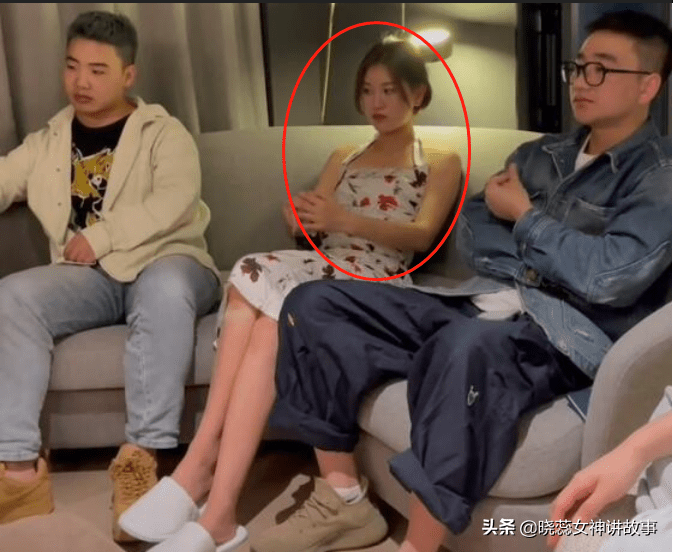 一觉醒来,张可风开始捧新的女主播,他的真面目已经浮出水面?