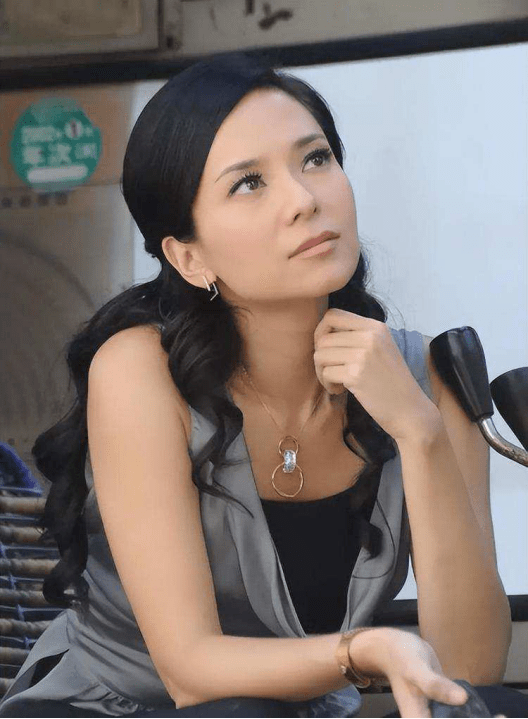 花500万谈恋爱的高富帅(高富帅娶了普通女孩)