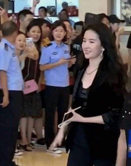 刘亦菲 双下巴(刘亦菲 下巴)