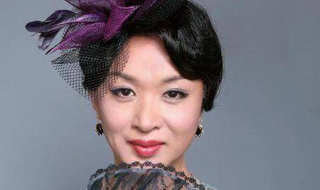 时隔四年，《金星秀》回归！54岁时，偶然遇见维纳斯帕里斯，与丈夫相依为命。