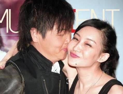 买红妹离婚(买红妹的现任)