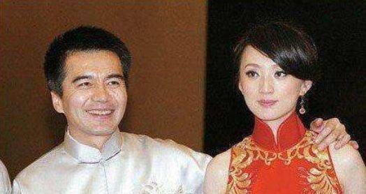 老婆生四个孩子的男星(成名后换老婆的明星)