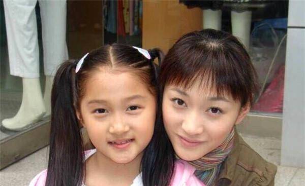 娱乐圈唯一一个考入清华大学的童星(90后清华学霸爆红)