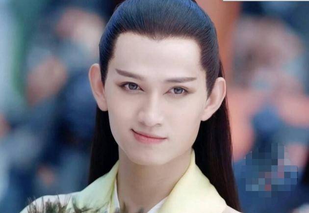 她意外把妹妹带进演艺圈(意外将妹妹带入娱乐圈)