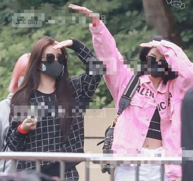 Esther Yu将退出《青你》,因为她录制了一个综艺节目。她最初的目的不是出道。