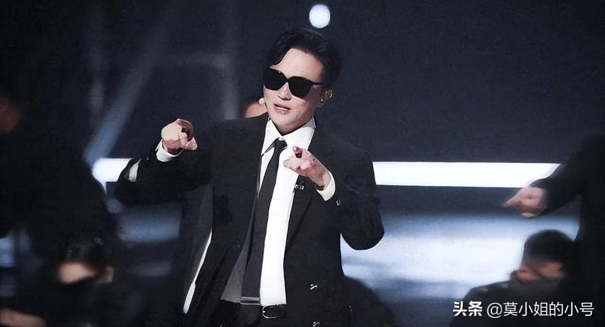 成熟大叔型明星(成熟大叔男明星)