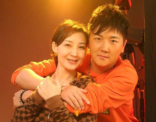 买红妹离婚(买红妹的现任)