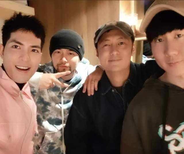 萧敬腾日本料理店美食曝光：周杰伦和林俊杰都亲自品尝过，难怪向太会赞不绝口。