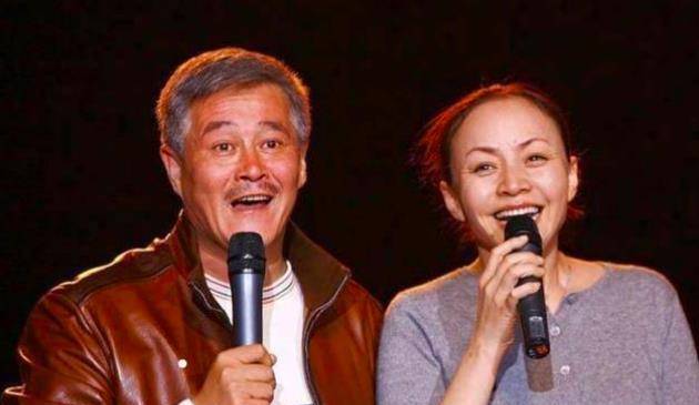 低调24年后,宋丹丹的第三任丈夫被曝光,意外揭露了大家都不敢说的真相。