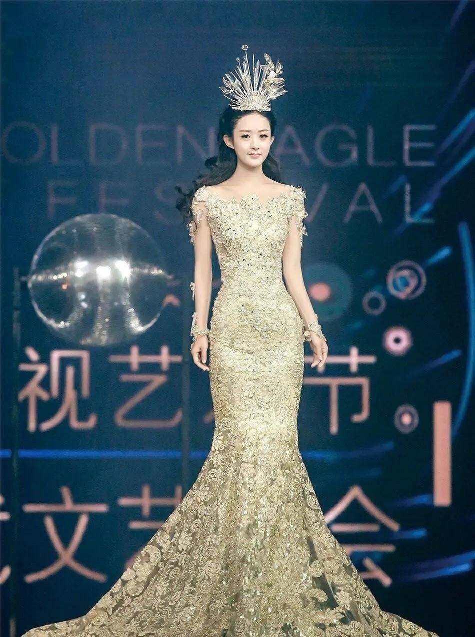 盘点历届金鹰女神:刘亦菲经典李小璐土气,唐嫣大气火爆酒吧撑腰颜值。