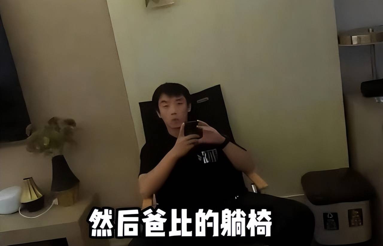 昕薇晒着月亮！产后恢复很快，老公Ryan贴心的陪着超开心。