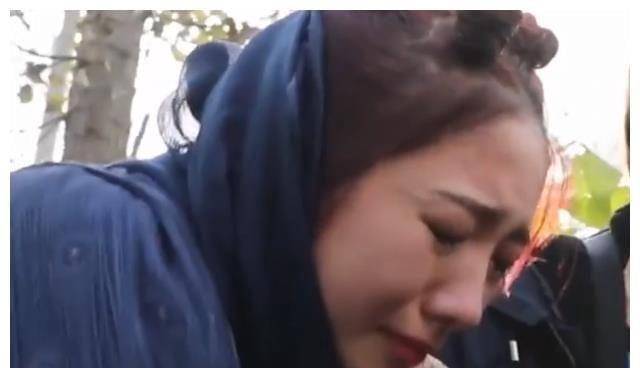 《美女暴击》刘亦菲：身价过亿，一件棉袄穿了十年，现在国籍有争议。