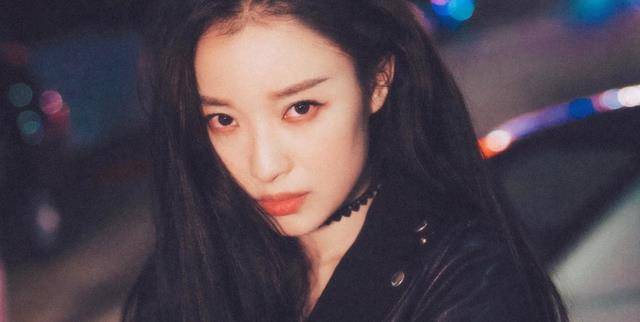 张艺谋很快赢得了五人的人气，前四位都在一线，但她已经退出了娱乐圈。