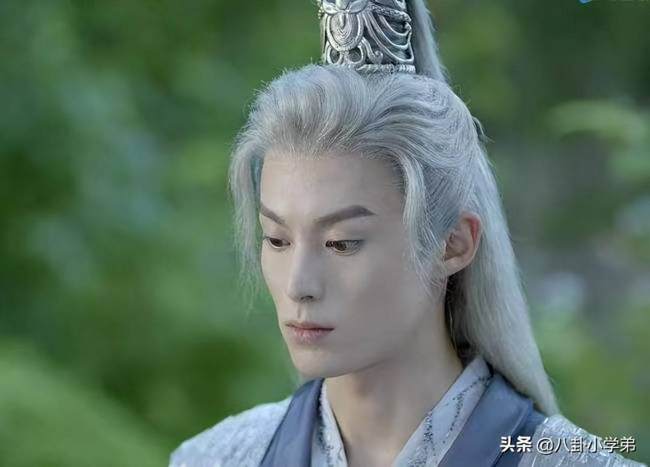 古装圆脸女星(大马脸男演员)