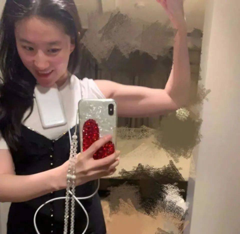 刘亦菲的腹肌(韩国腹肌刘亦菲)