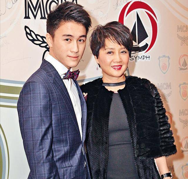 你无法想象与崩牙驹断交,与西米华竞争,拉拢梁安琪和何超琼的手段。