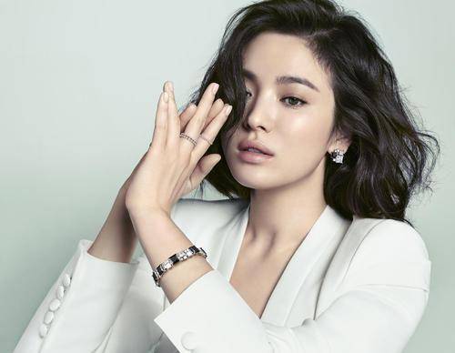 宋慧乔最喜欢的男友(谁和女神宋慧乔有过一段感情)