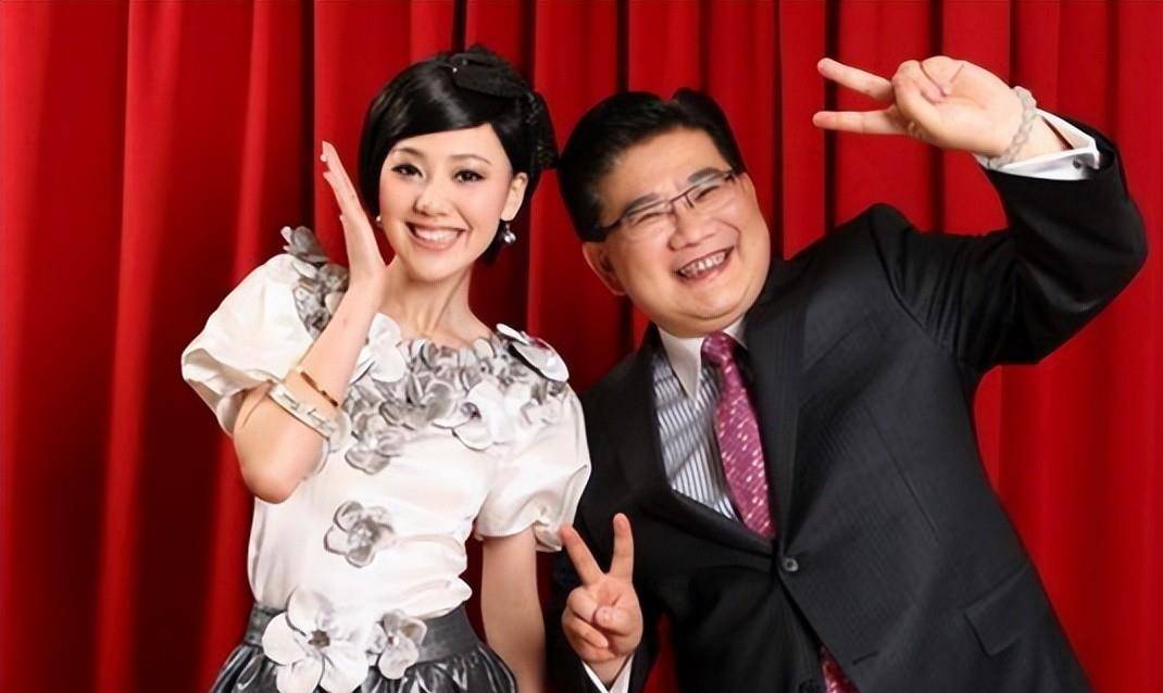 主持人王冠结婚了吗丈夫是谁(王冠李咏主持过的节目)