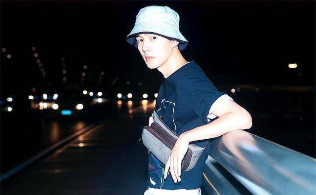 刘浩然终于拿到了驾照,可以自己去兜风了。不知道副驾驶会坐谁呢!