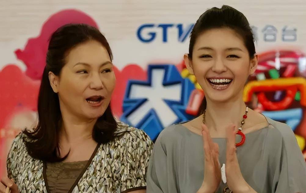 为什么要参加金曲奖?弓的回答太标准了。难怪妈妈的态度会变。