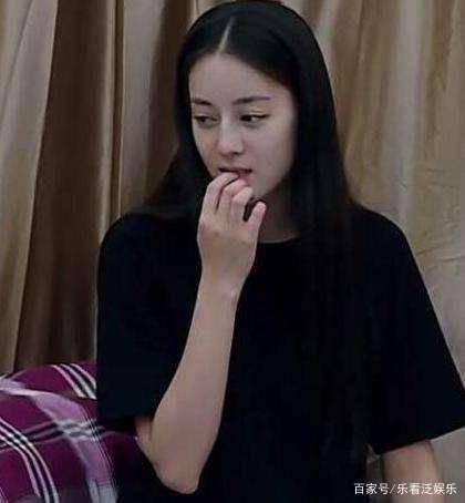 热巴是不是重新做双眼皮了(迪丽热巴的双眼皮是天生的吗)