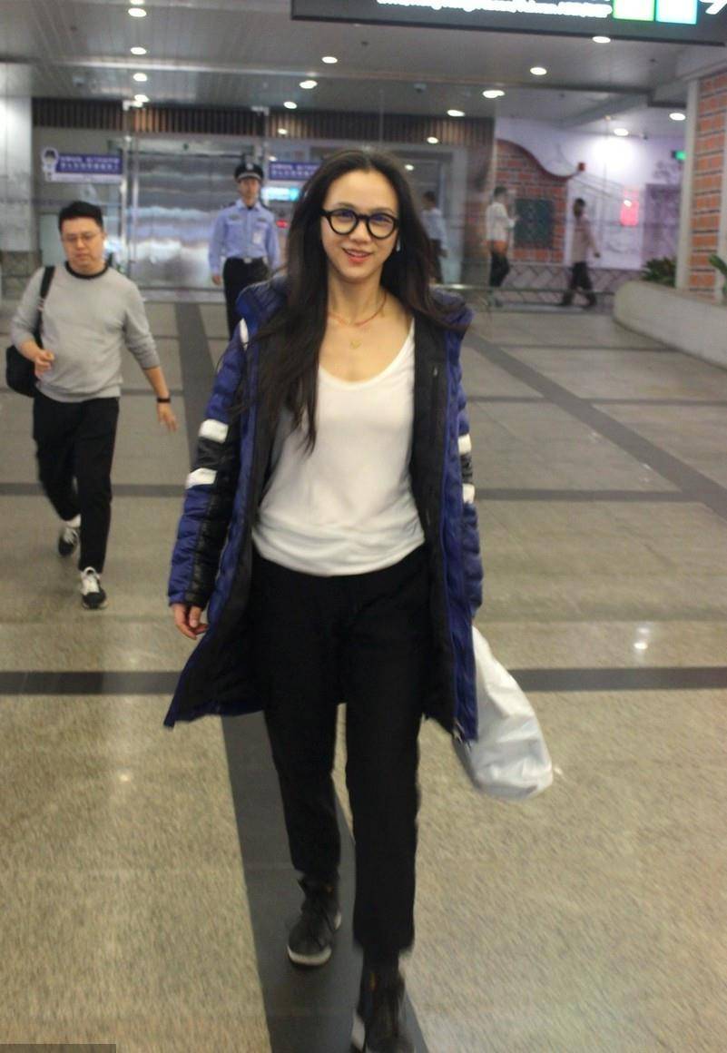 汤唯气质太好(汤唯戴口罩)