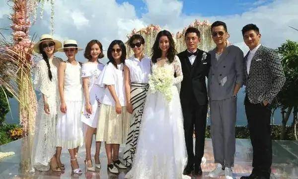 一个孩子不够两个?网曝44岁林心如怀二胎和霍建华出街怀孕?