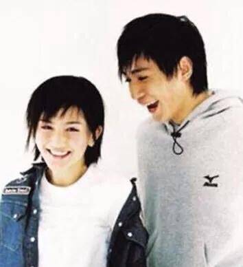 刘烨是谢娜的初恋吗(刘烨老婆和谢娜)