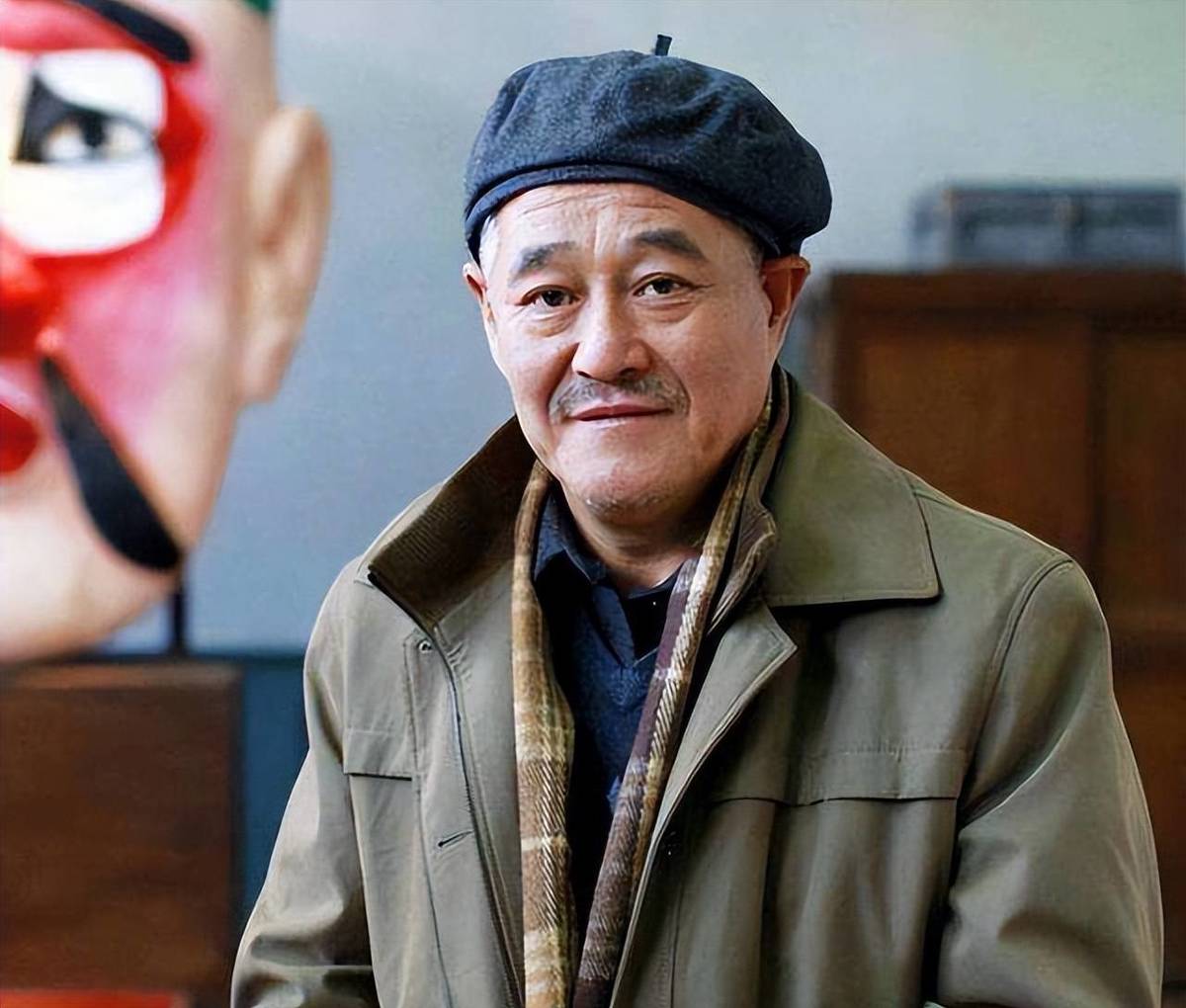 赵本山女儿直播自己存款,银行卡余额9位数,名下两辆劳斯莱斯。