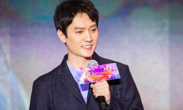 与分手后，赵变得颓废了？半年不想接新戏，想争取儿子的抚养权。