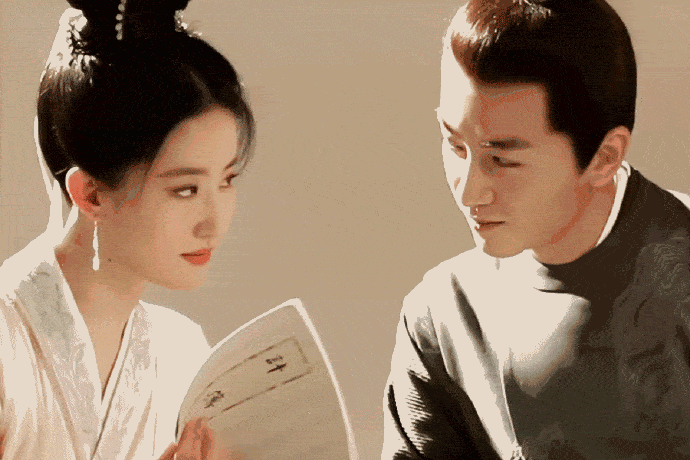 鹿晗拍过的戏(鹿晗爆料拍戏趣事:连拍6天打戏中暑,喝药休息15分钟再上场)