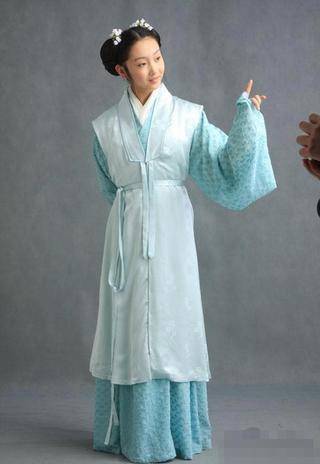 最强的面对面，一半厉害，一半聪明。《庆余年》她是杨幂和赵的“合体”。